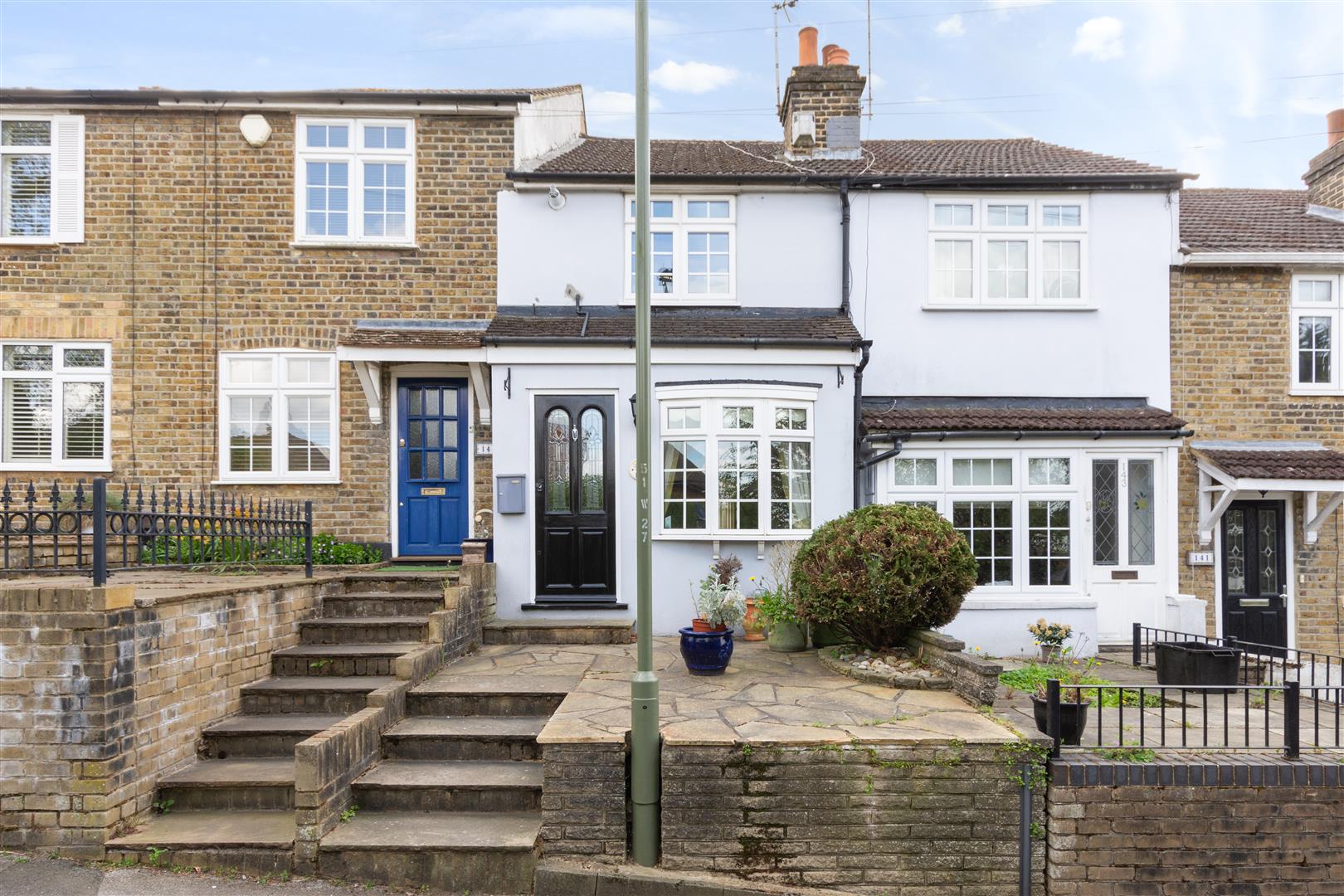 House Worlds End Lane in Greater London