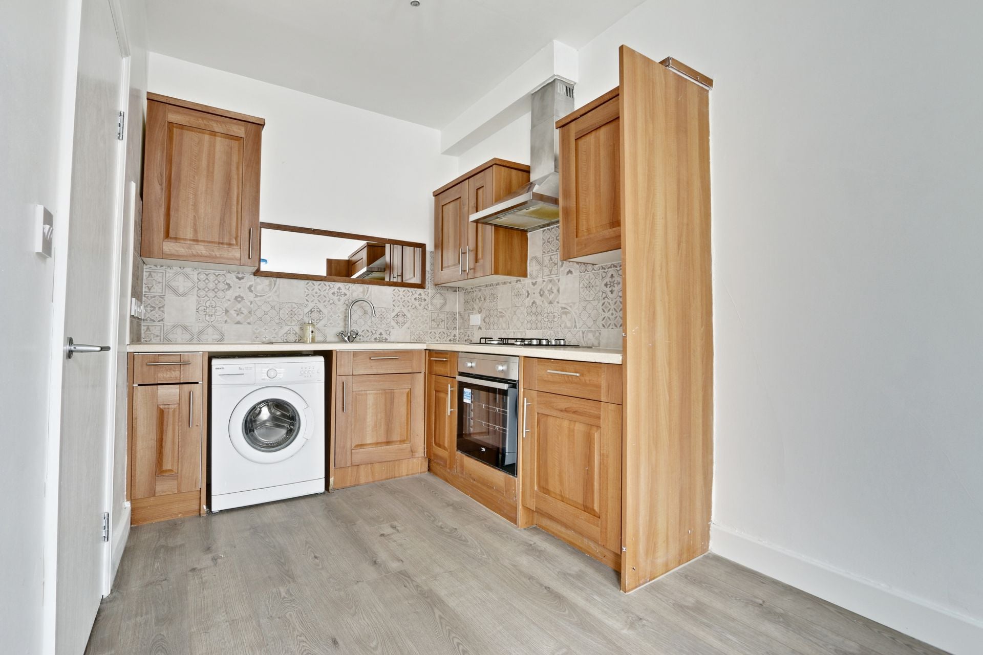 Flat Fonthill Road in Greater London