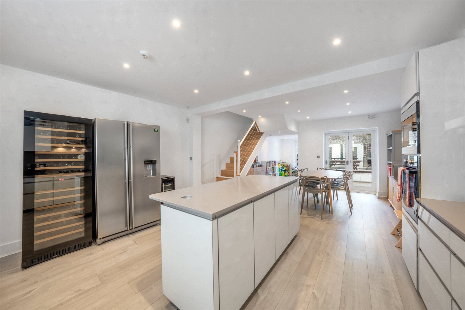 House Edis Street in Greater London
