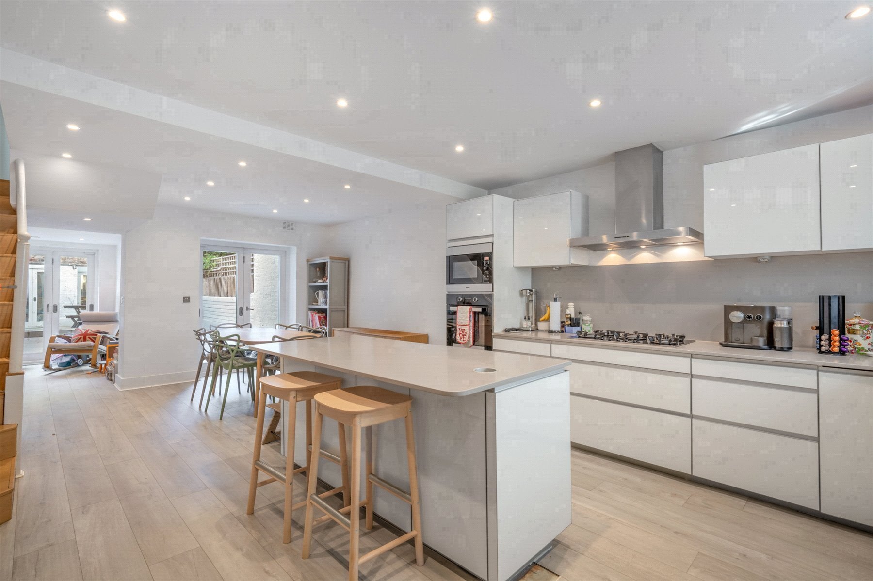 House Edis Street in Greater London