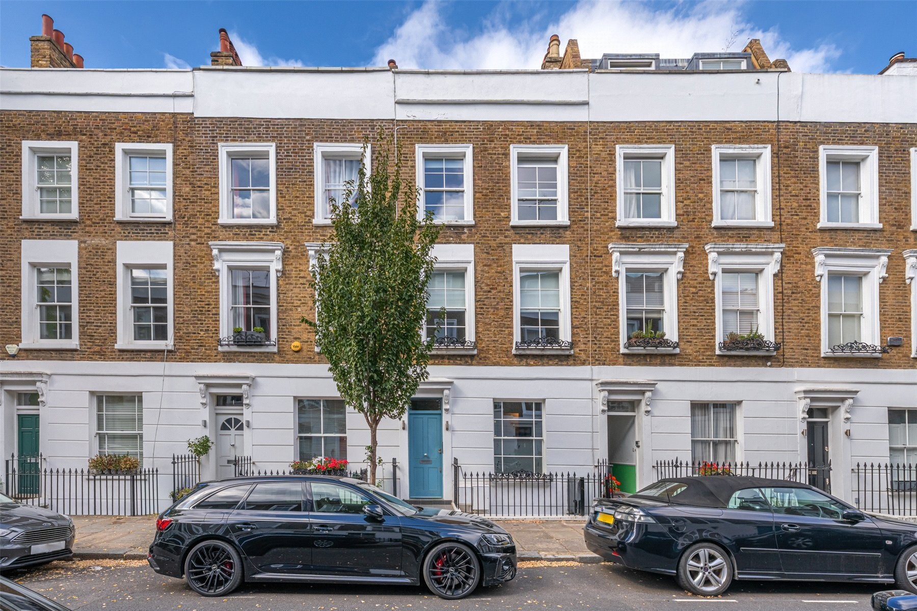 House Edis Street in Greater London