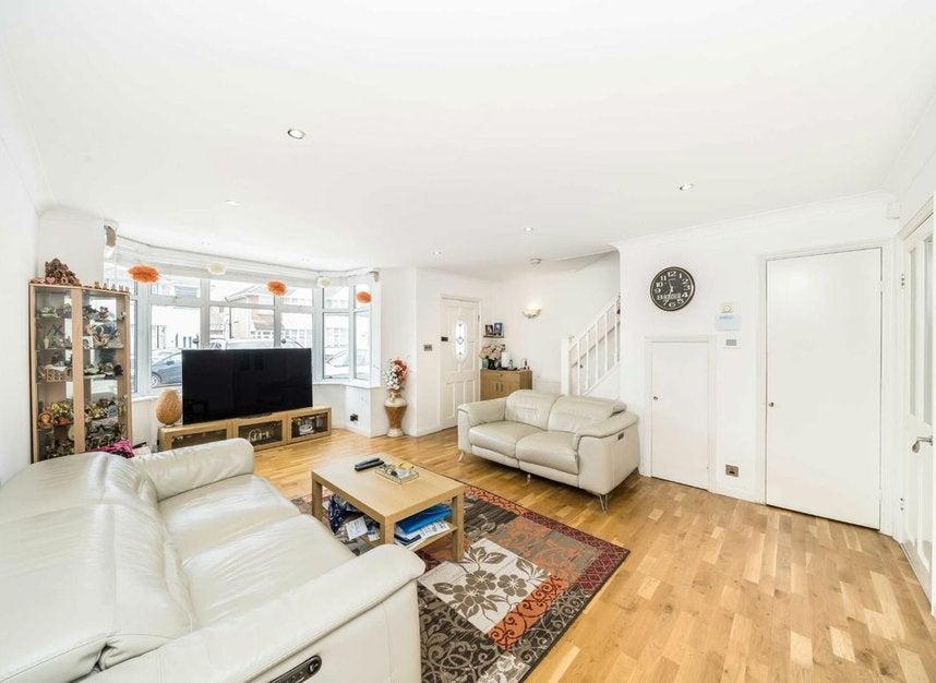 House Sandhurst Road in Greater London