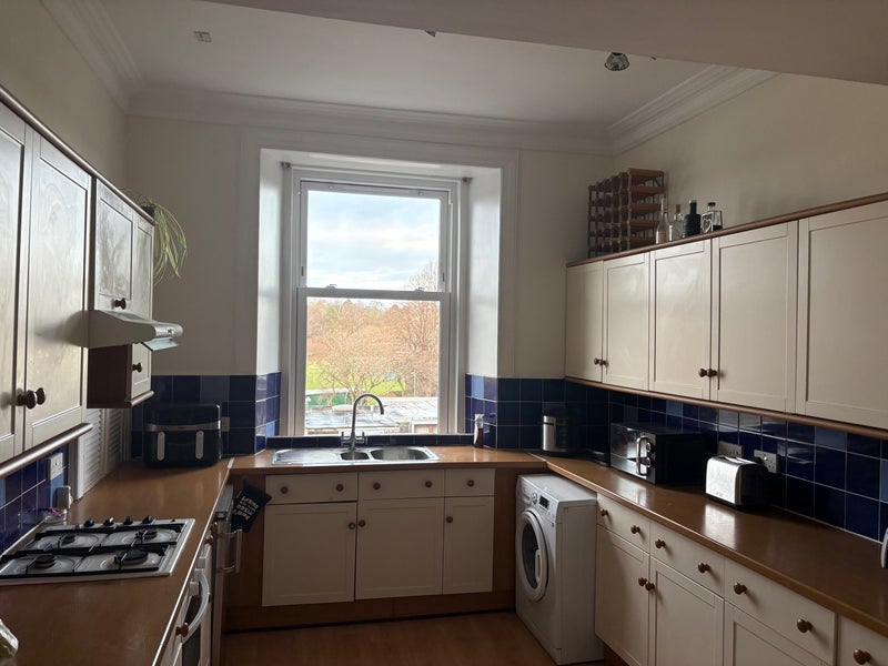 Flat Raeburn Place in City of Edinburgh
