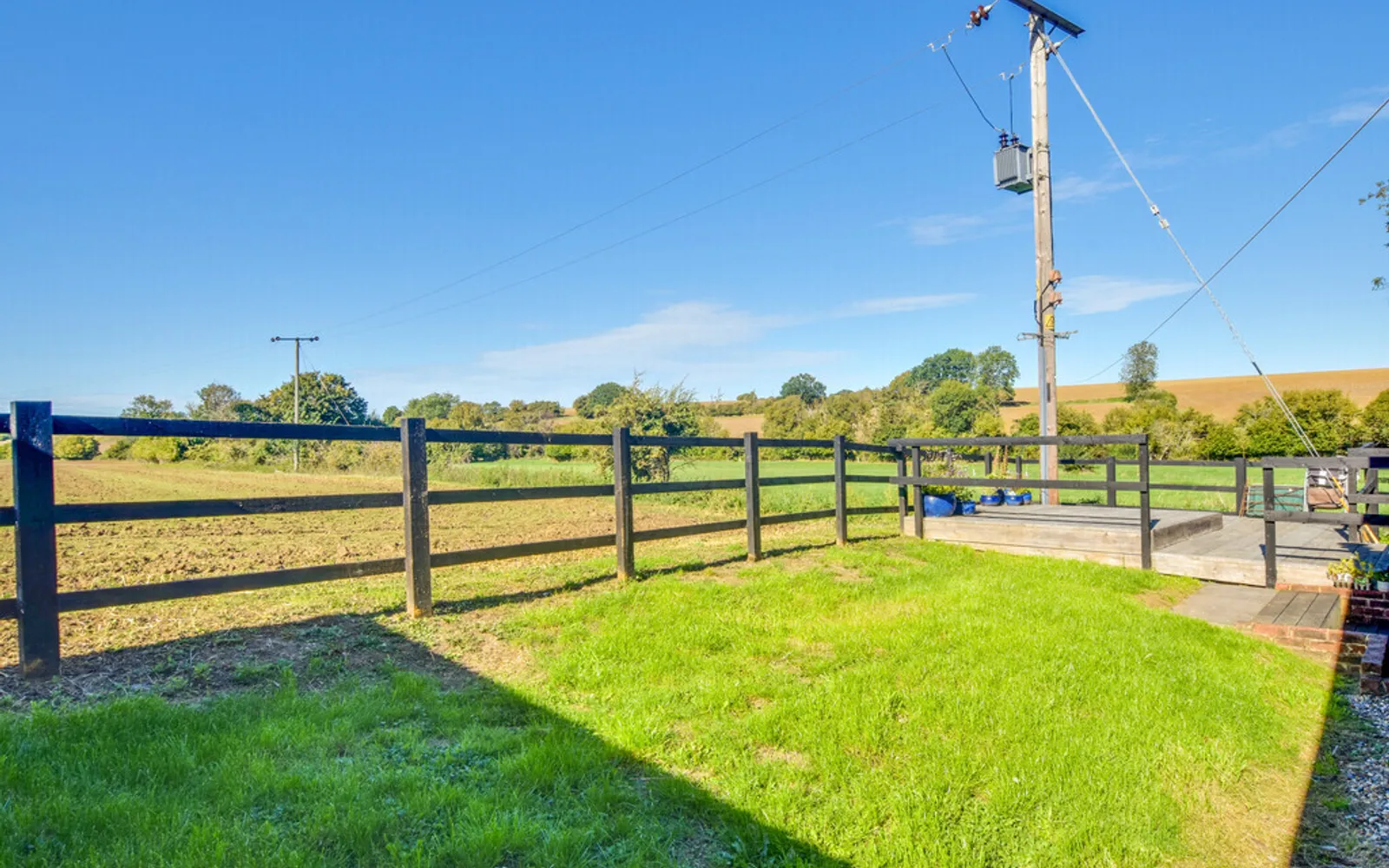 House Coldharbour Farm Lane in Uttlesford