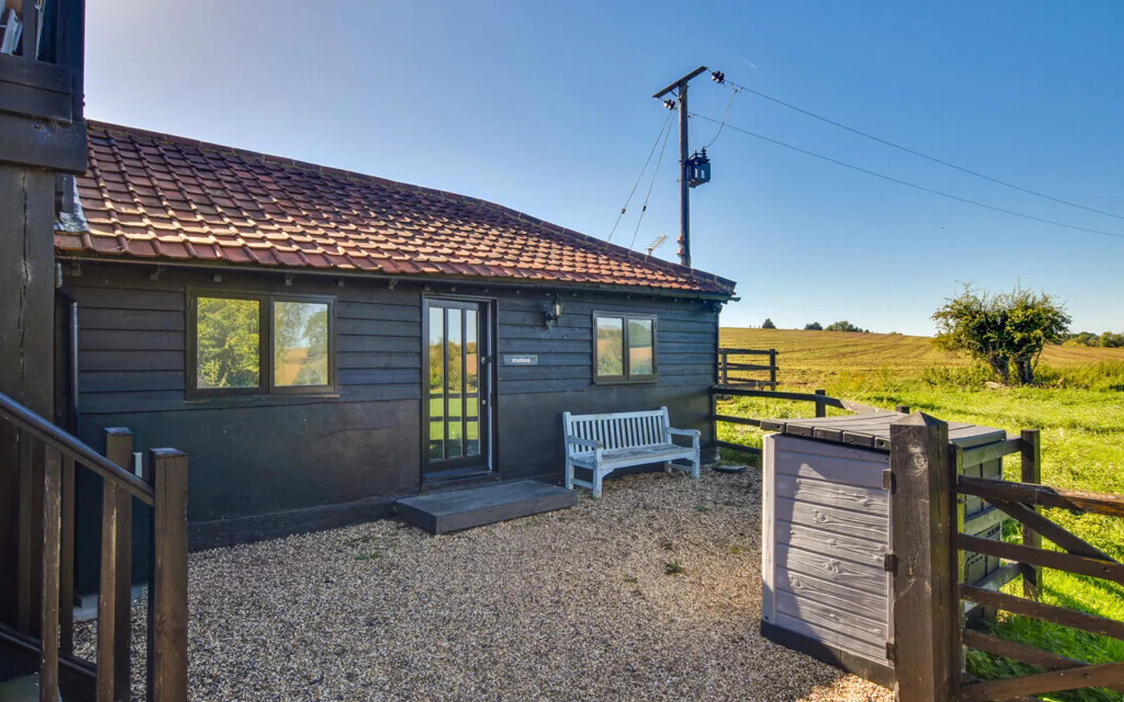House Coldharbour Farm Lane in Uttlesford