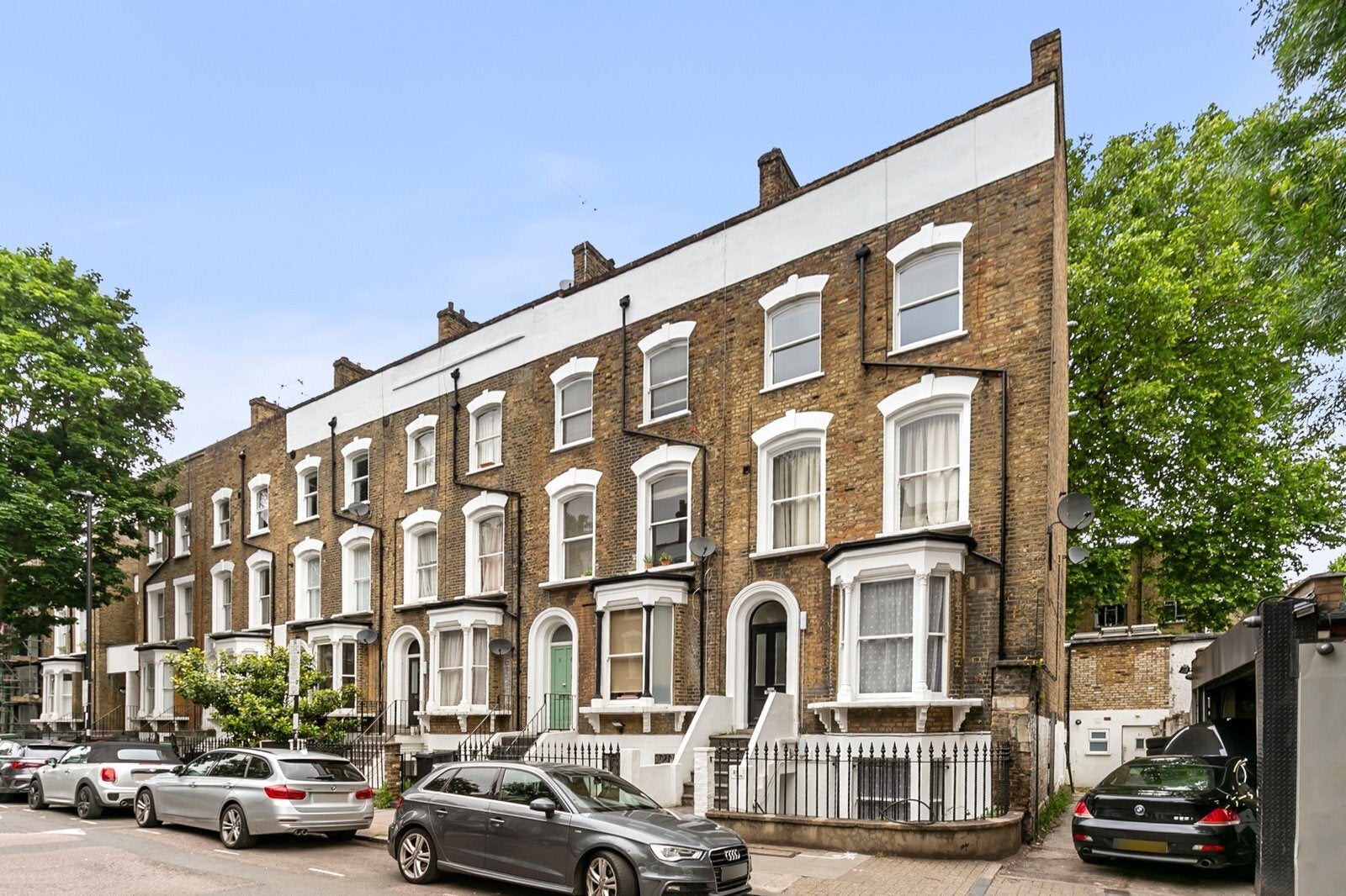 Flat Grosvenor Avenue in Greater London