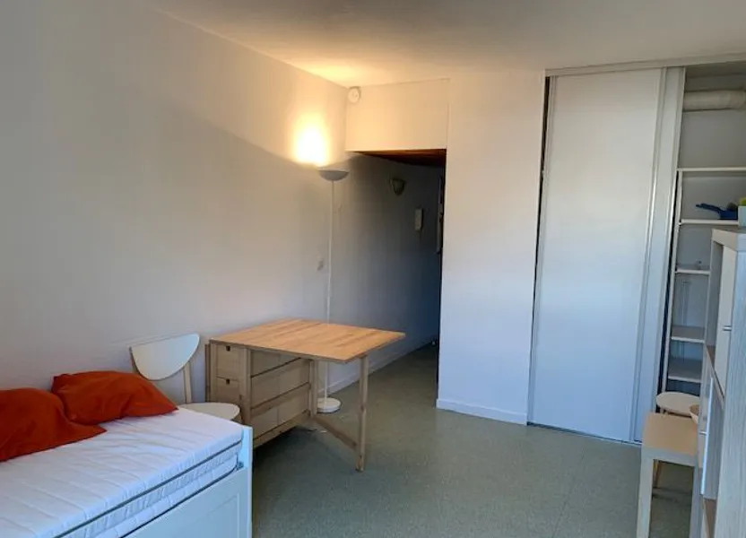 Flat Rue des Époux Lesgourgues in Talence