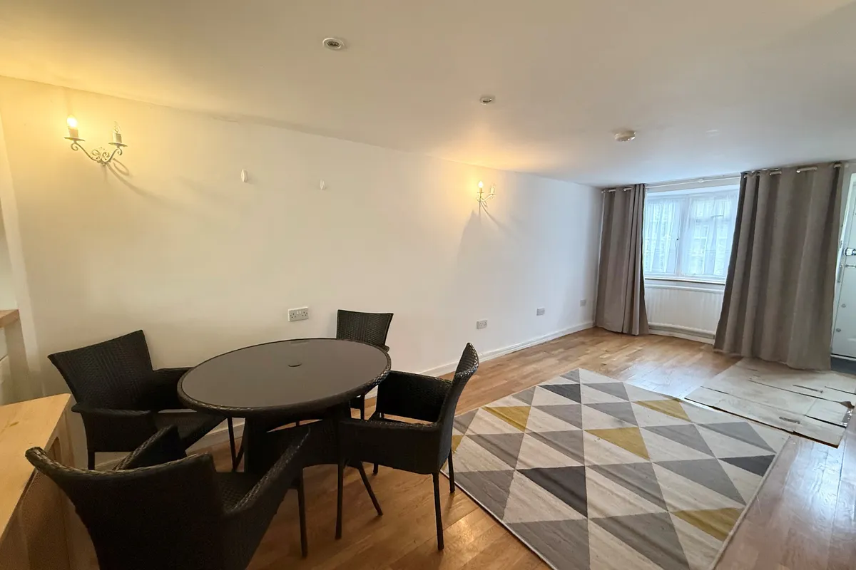 House Chase Green in Greater London