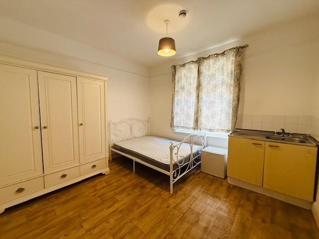 Room A412 in Slough