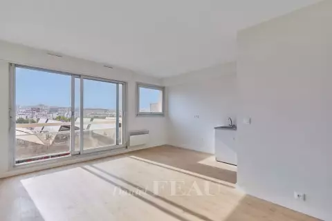 Appartement Rue Pajol à Paris