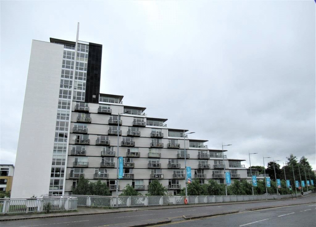 Flat Mavisbank Gardens in Glasgow
