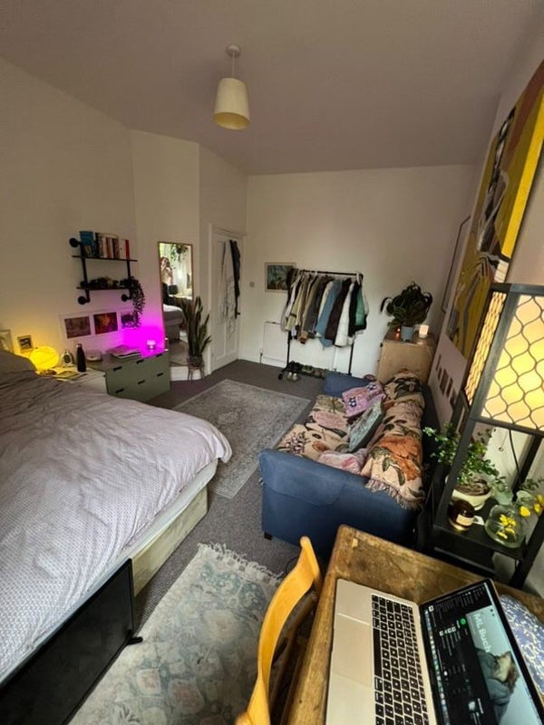 Room Camberwell Green in Greater London