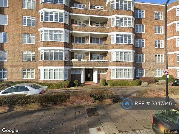 Flat Helena Road in Greater London