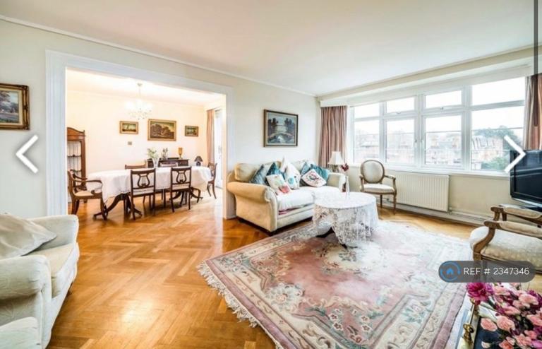 Flat Helena Road in Greater London
