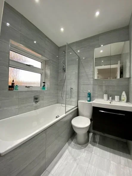 Flat Chiltern Gardens in Greater London