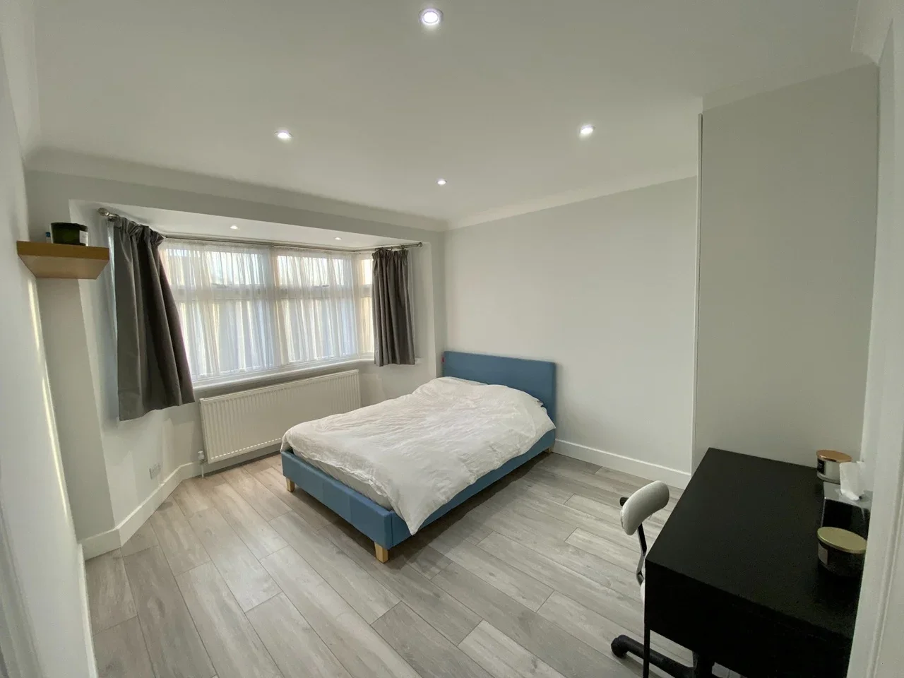 Flat Chiltern Gardens in Greater London