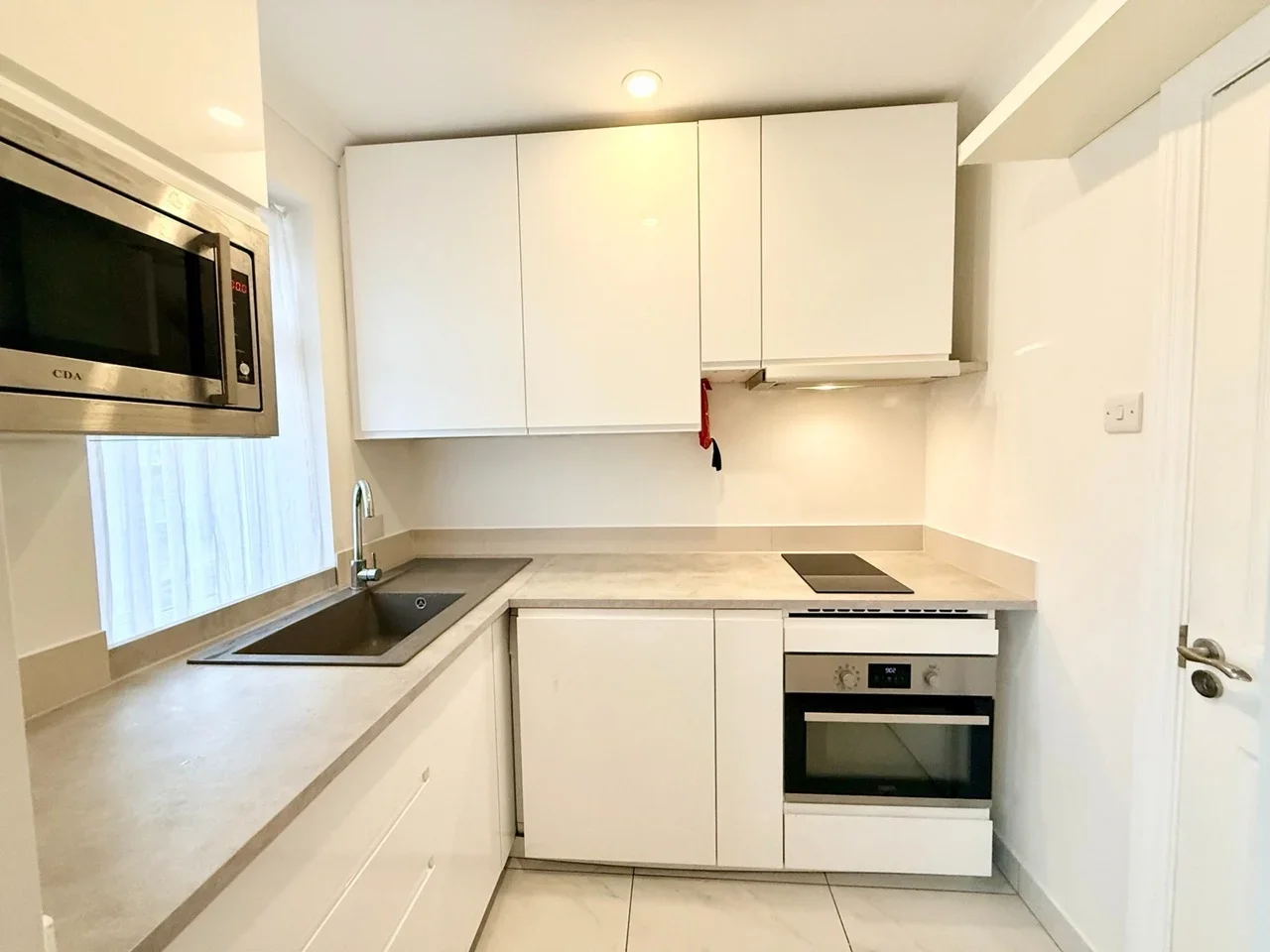 Flat Chiltern Gardens in Greater London
