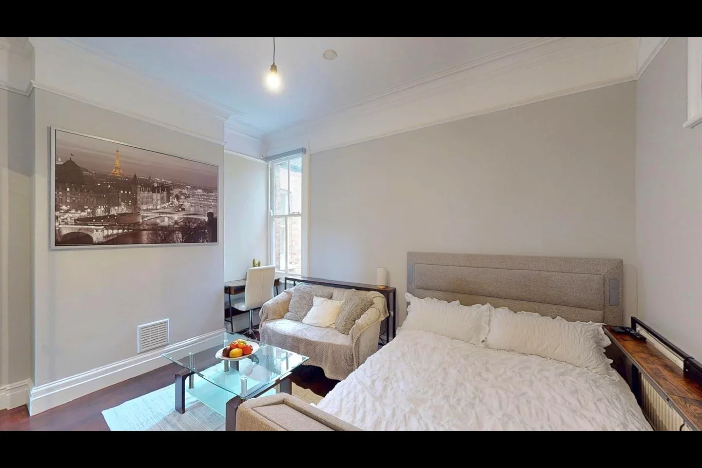 Room Granville Gardens in Greater London