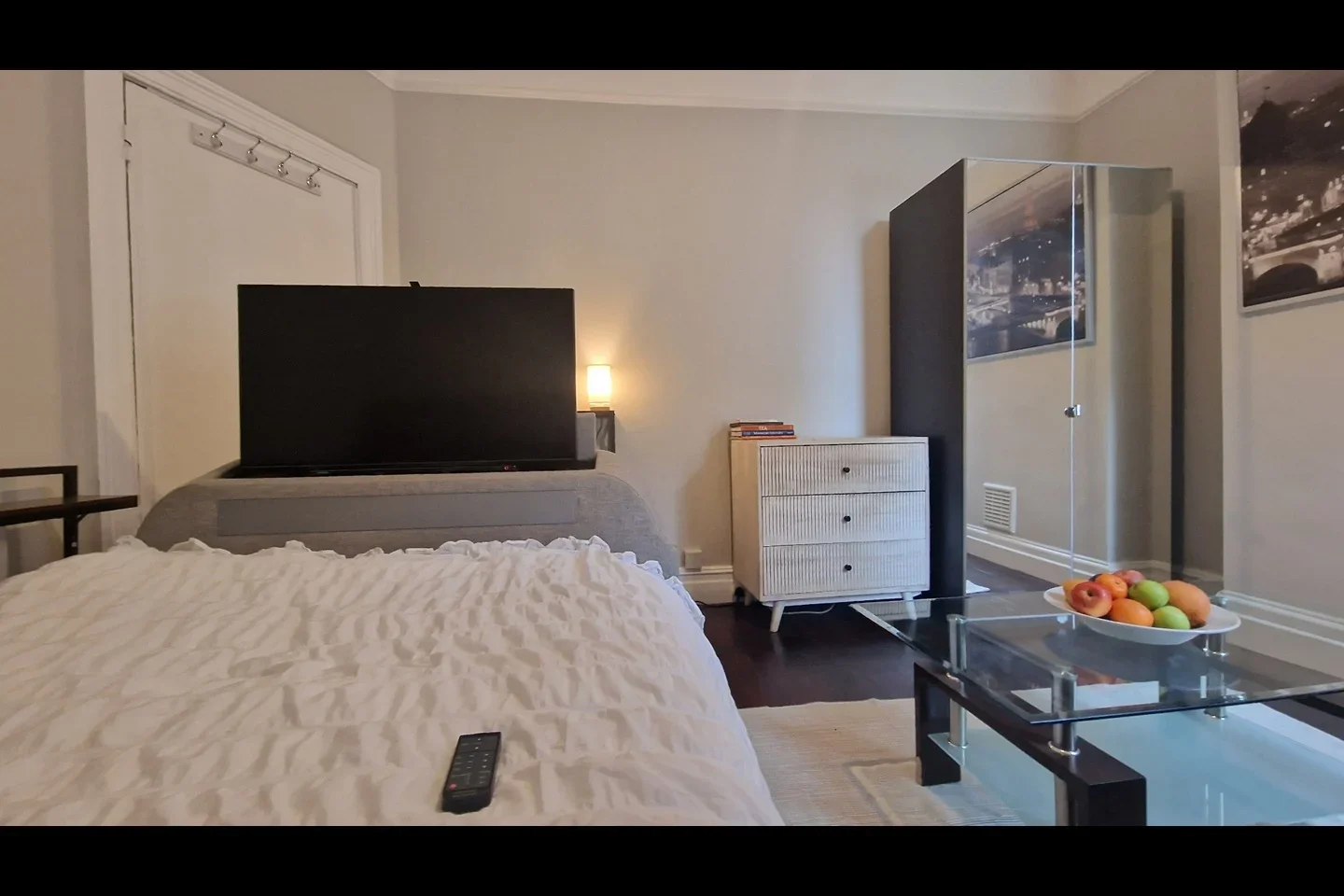 Room Granville Gardens in Greater London