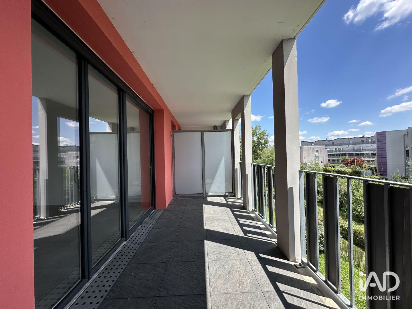 Flat Rue Florence Arthaud in Villenave-d'Ornon