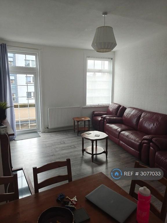 Flat Balgreen Road in City of Edinburgh