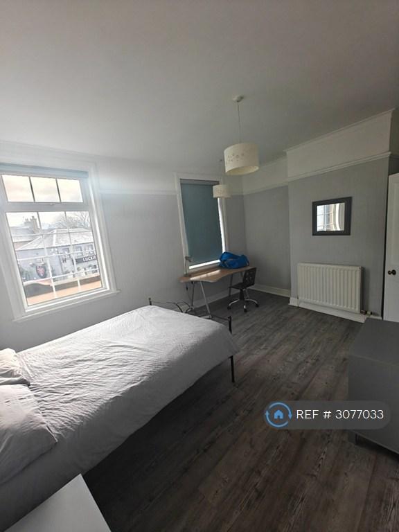 Flat Balgreen Road in City of Edinburgh