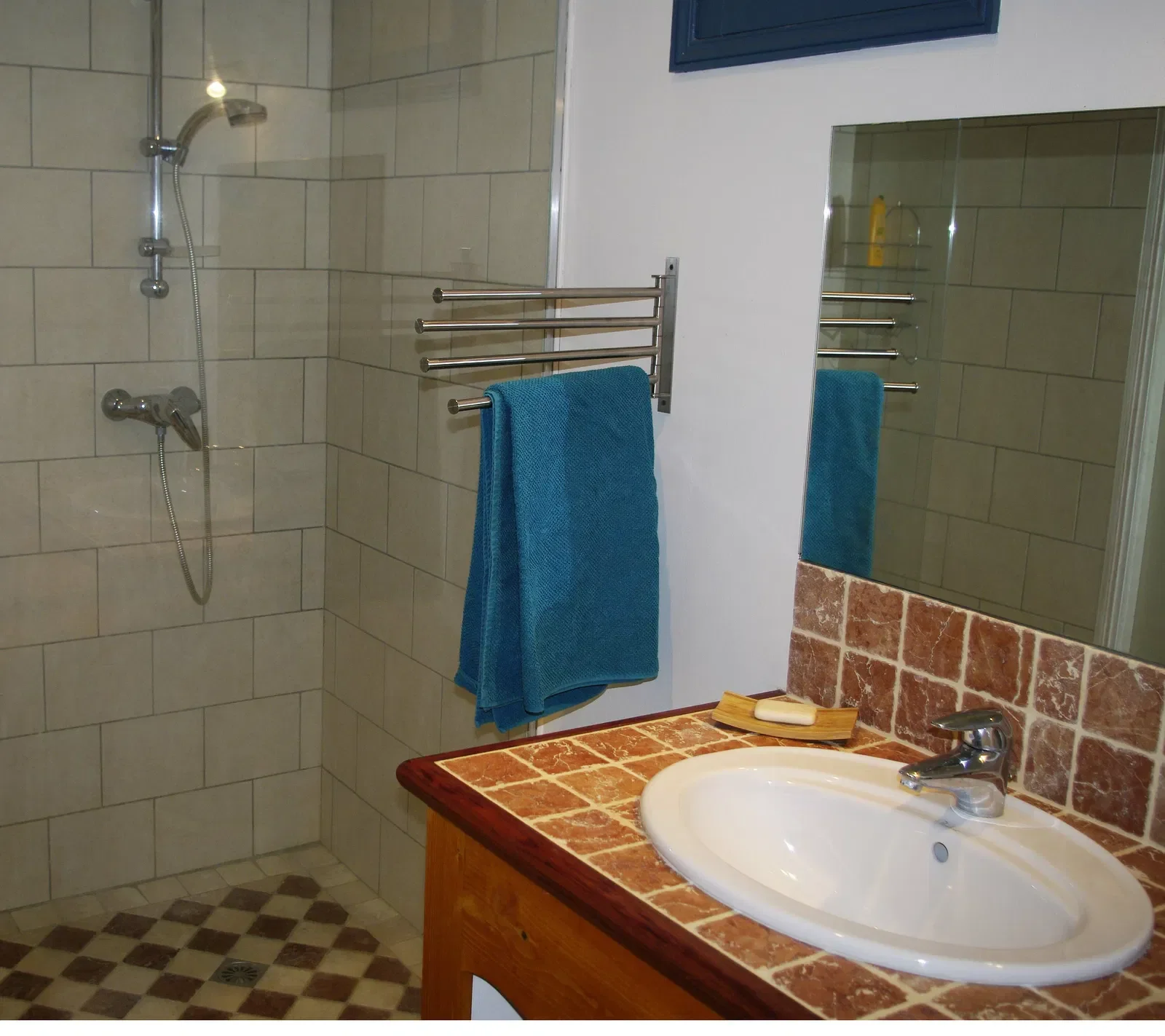 Room Chemin de la Grande Bastide in L'Isle-sur-la-Sorgue