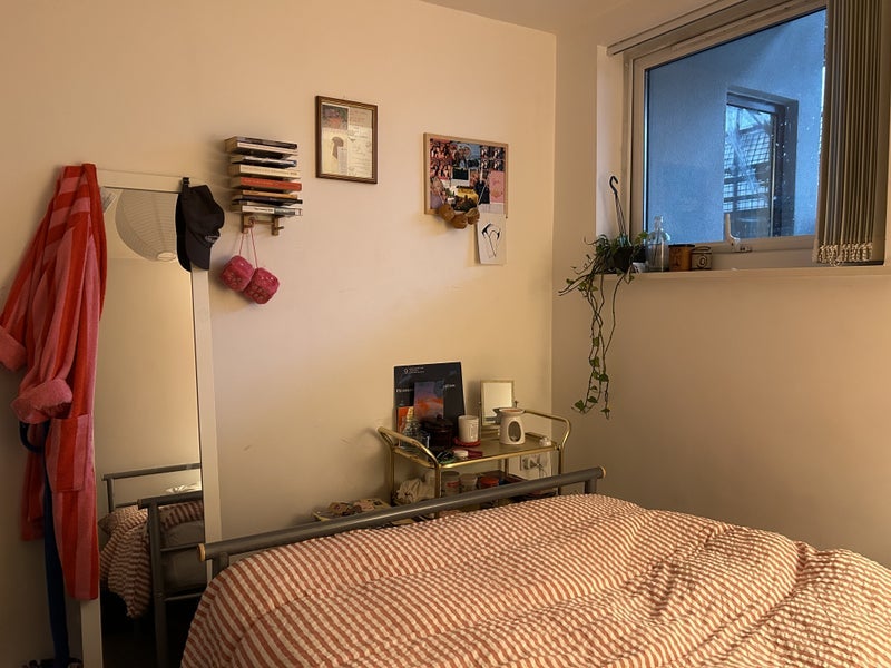 Room Hulme High Street in Manchester