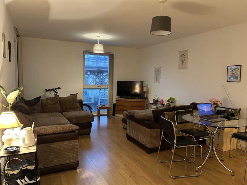 Room Hulme High Street in Manchester