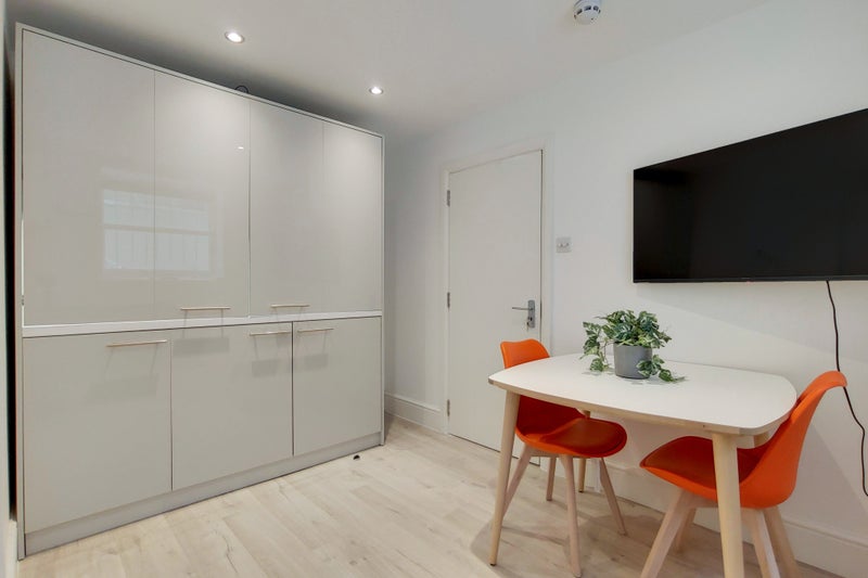 Flat Gloucester Place in City of Westminster
