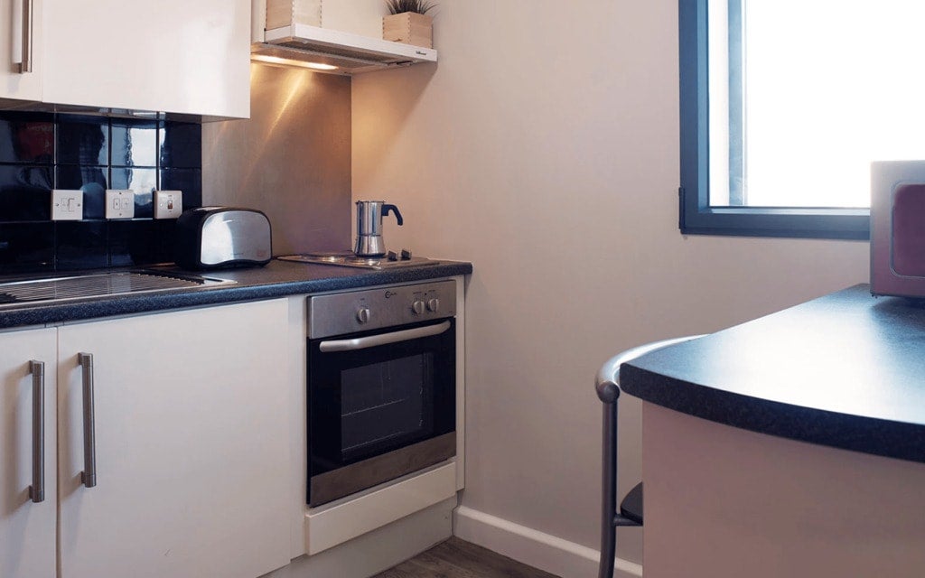 Room Holloway Road in Greater London
