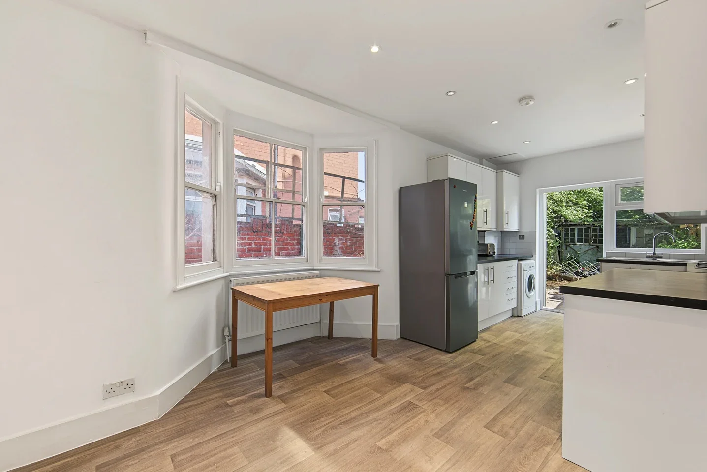 House Westbury Avenue in Greater London