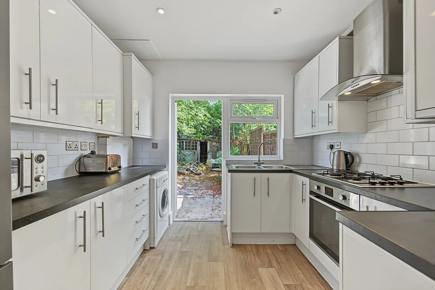 House Westbury Avenue in Greater London