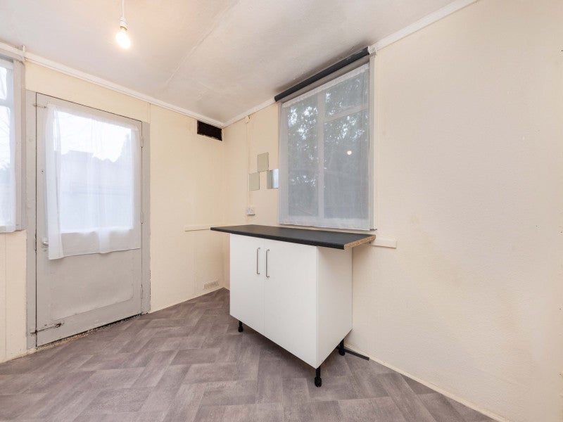 Room Ector Road in Greater London