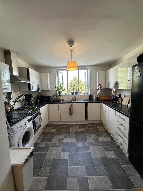 Room Camden Road in Greater London