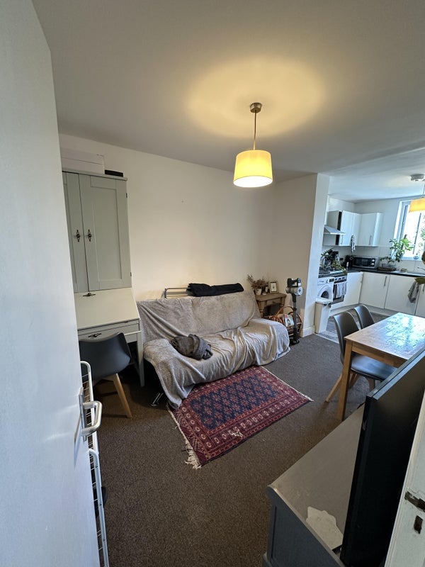Room Camden Road in Greater London