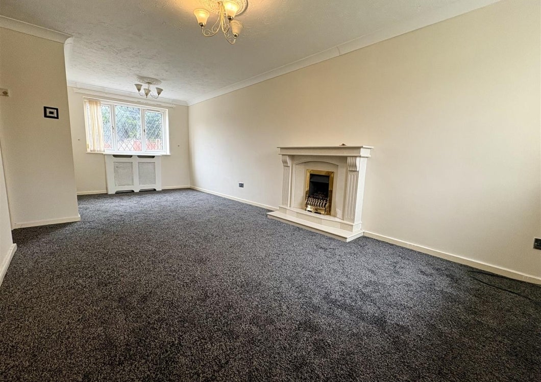 House MANTILLA DR in Coventry