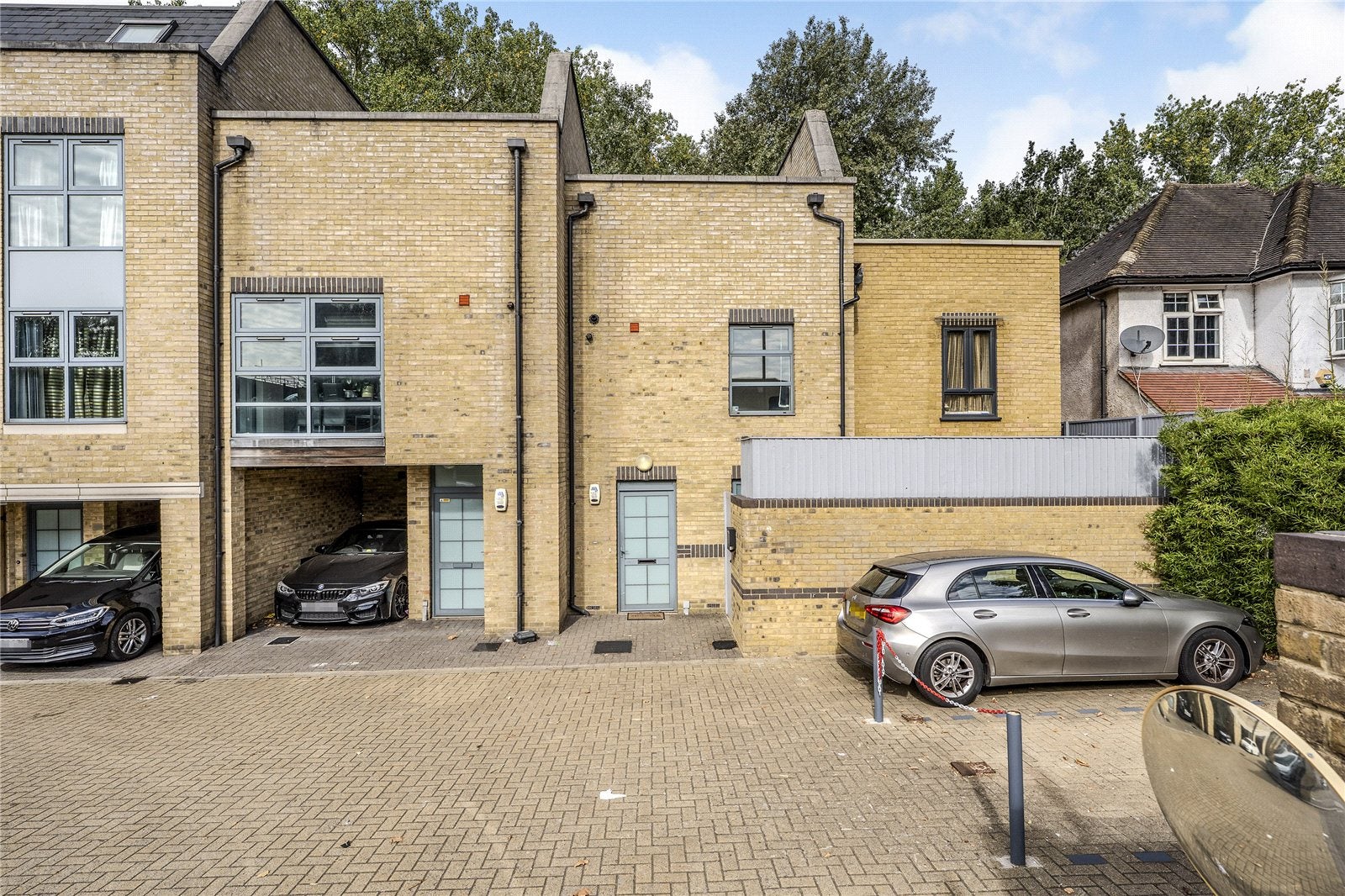 House Pallister Terrace in Greater London