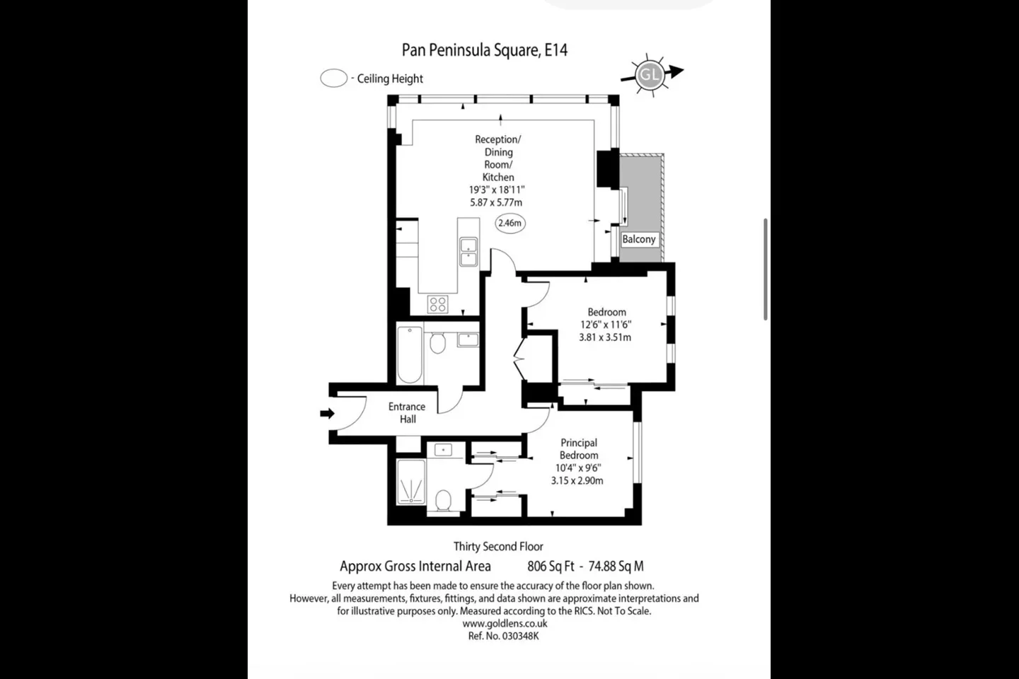 Flat Pan Peninsula Square in Greater London