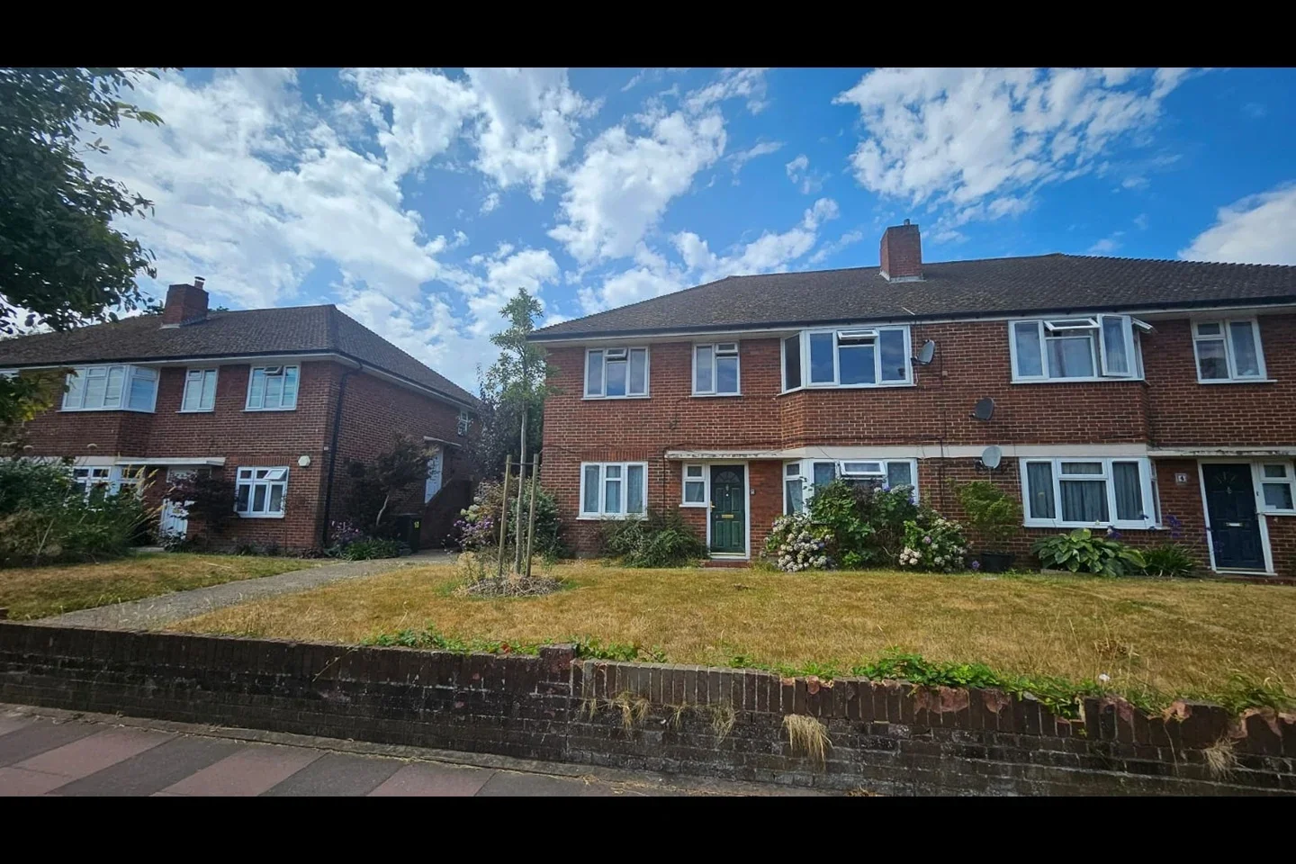 Room Links Way in Greater London