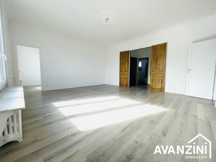 Flat Grande Rue in Villiers-sur-Morin