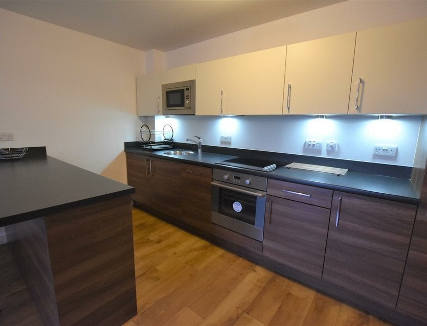 Flat Park Lodge Avenue in Greater London