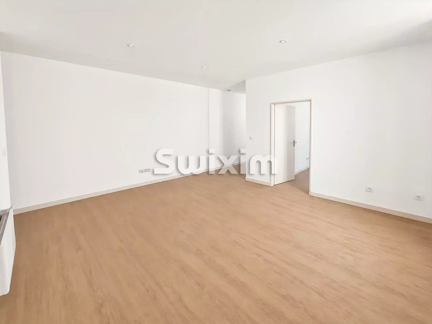 Flat Place Georges Clemenceau in Orange