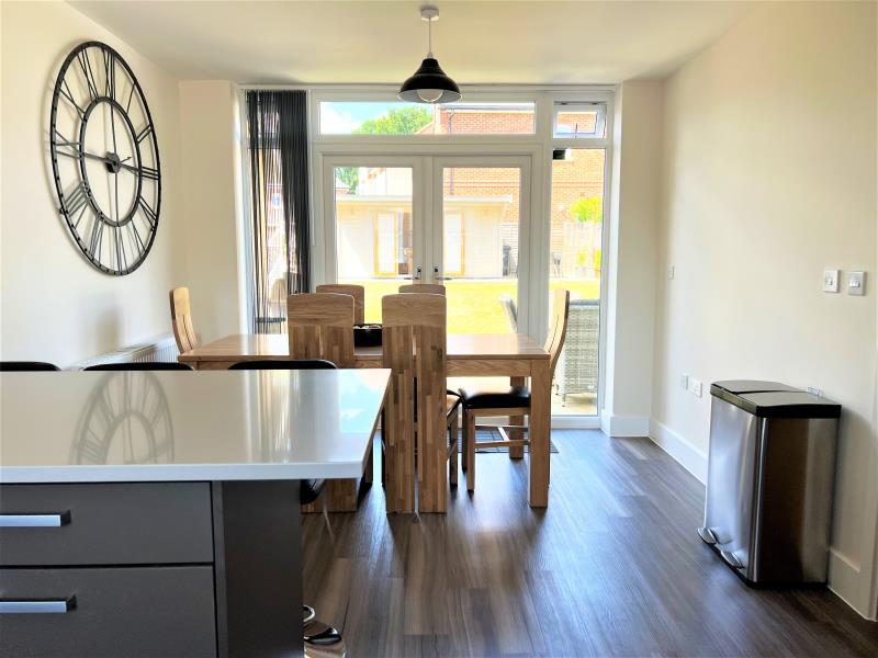 House Parsonage Grove in Surrey Heath