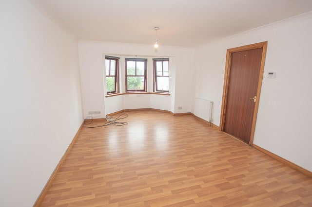 Flat Arthur Court in Cowdenbeath