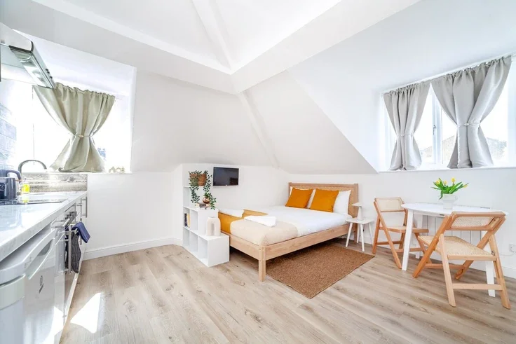 Flat Finsbury Park Road in Greater London
