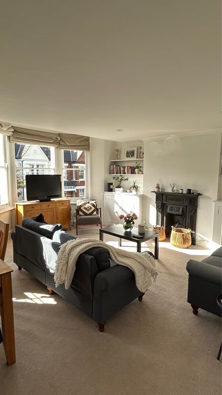 Room Narbonne Avenue in Greater London