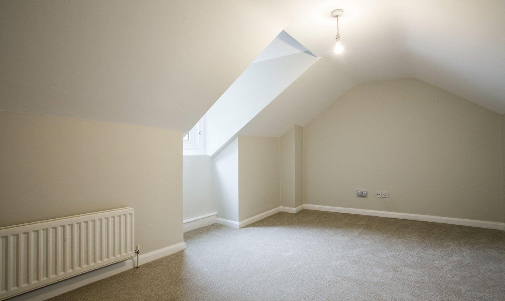 Flat Chiswick High Road in Greater London