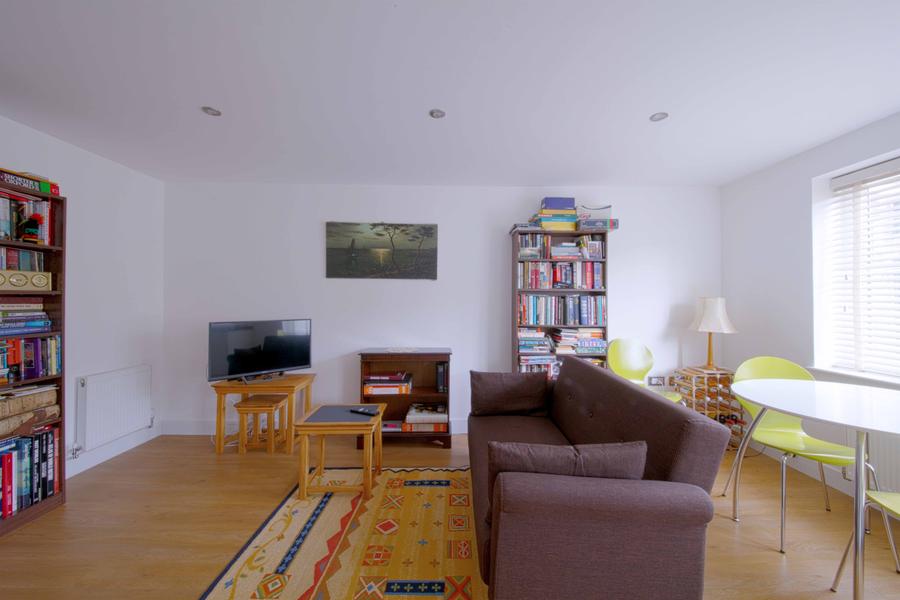 Flat North Town Road in Maidenhead