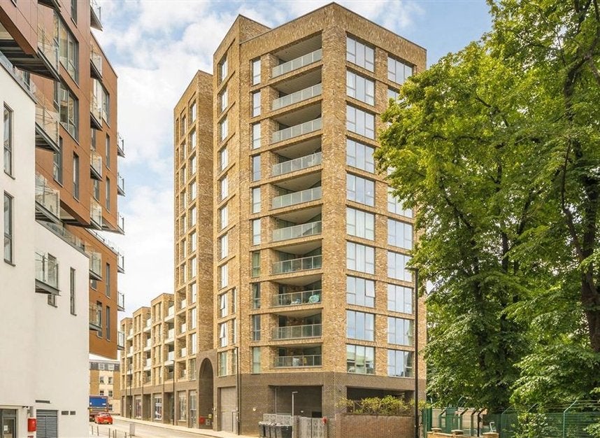 Flat Norman Road in Greater London